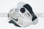 Nike Hyperdunk Basketball Shoes in white/dark blue